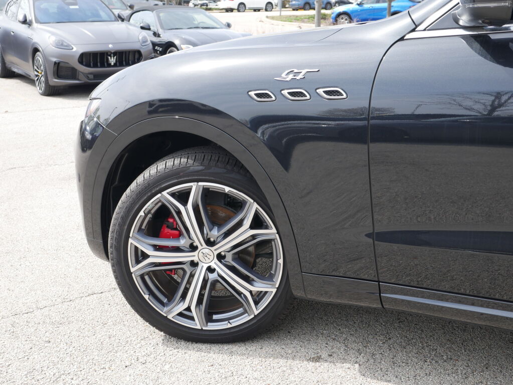 2023 Maserati Levante GT photo 12