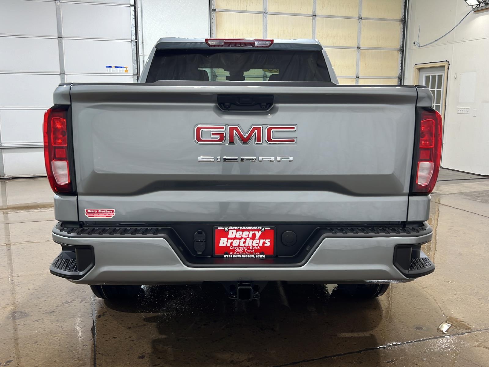 New 2024 GMC Sierra 1500 Pro Crew Cab in West Burlington 737980
