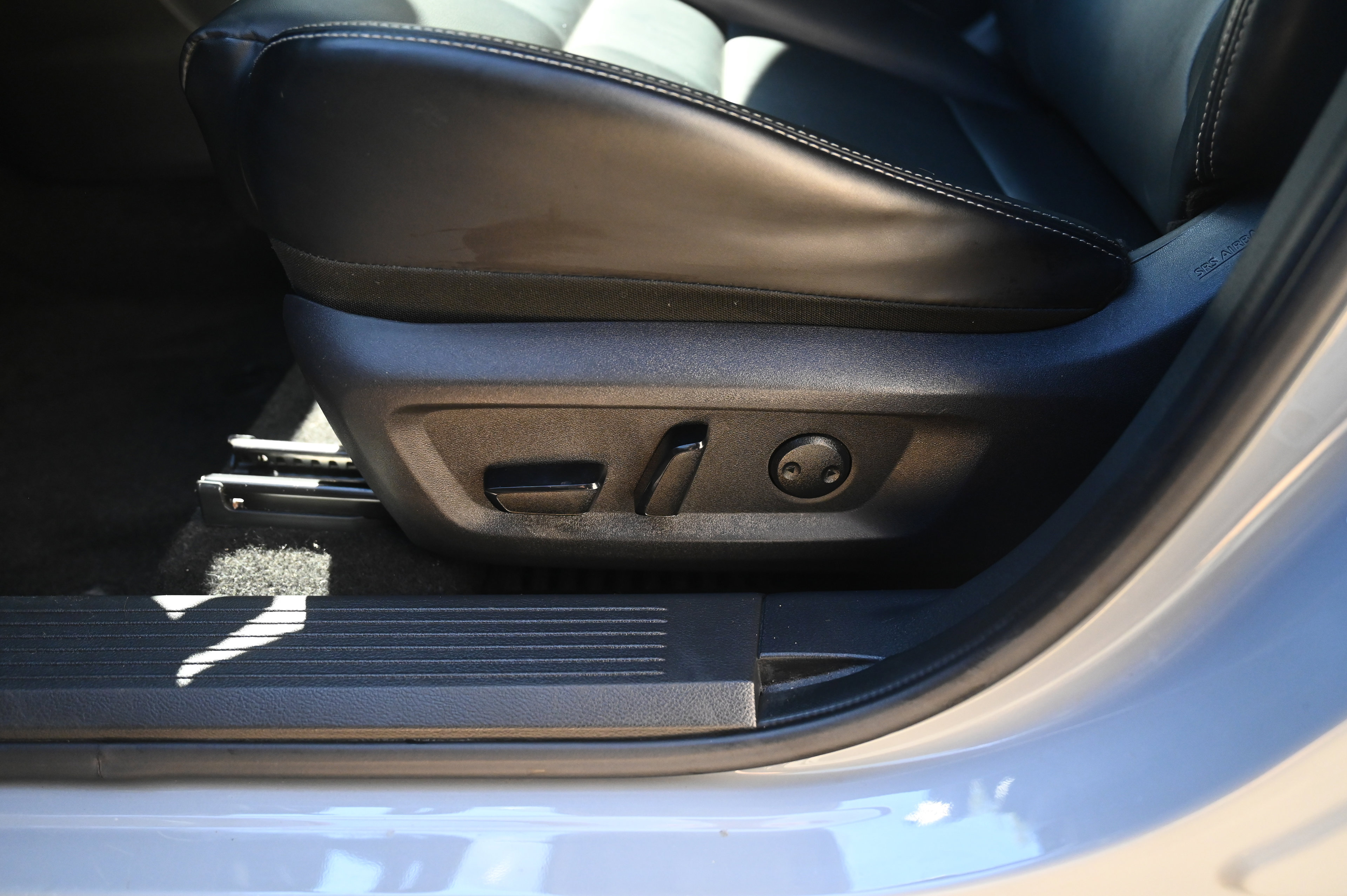 2023 Nissan Rogue SV photo 10