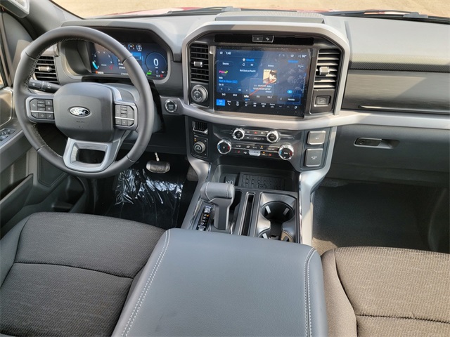 2025 Ford F-150 XLT photo 32