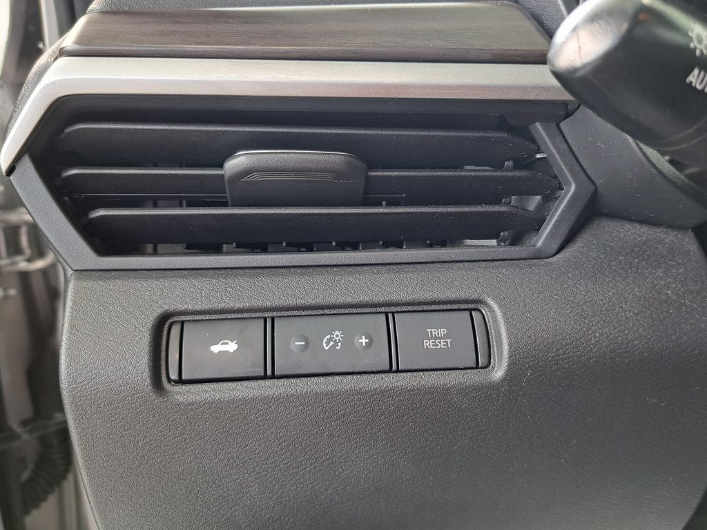 2024 Nissan Altima 2.5 SV photo 13