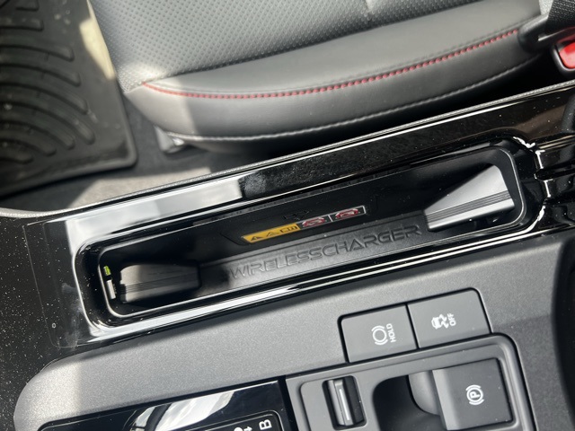 2024 Toyota Prius Prime XSE photo 17