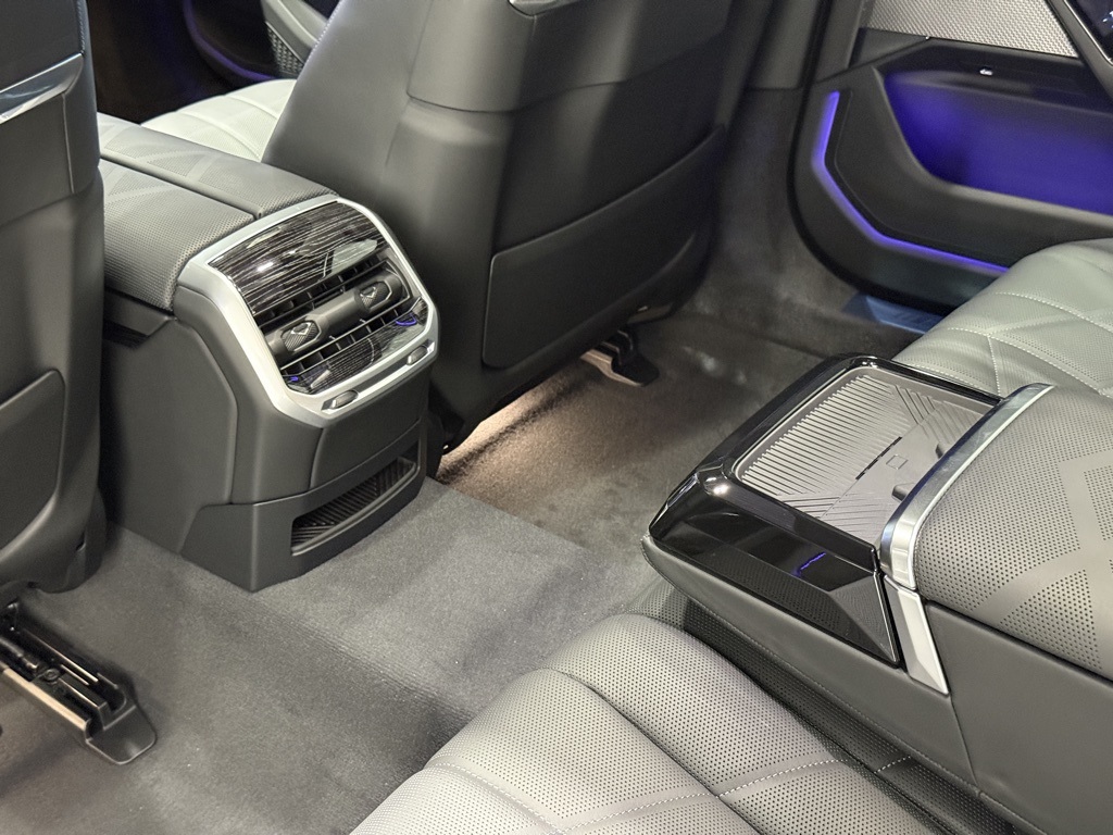 2025 Bmw i7 xDrive60 photo 19