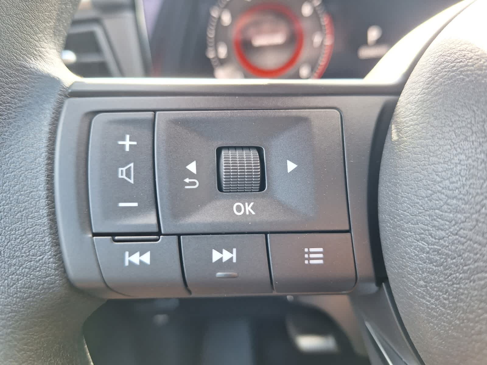 2026 Nissan Kicks SV photo 13