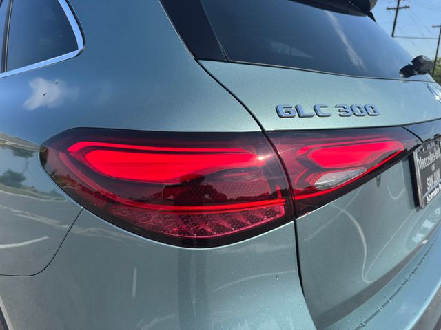 2025 Mercedes Benz GLC 300 photo 31