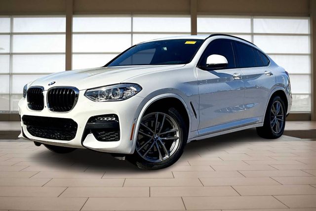 2021 BMW X4 30i's photo