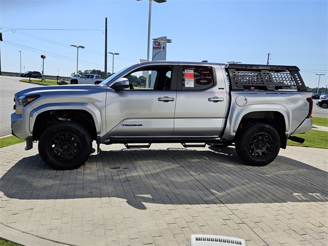 2025 Toyota Tacoma SR5 4x4 Double Cab photo 4