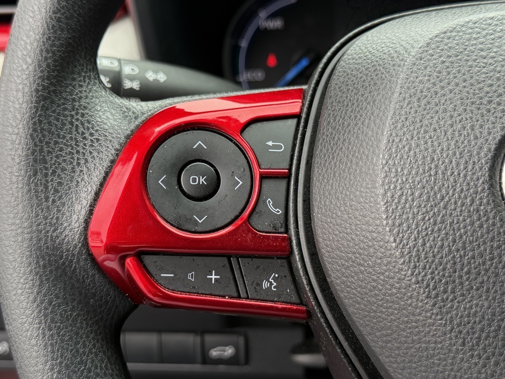 2023 Toyota RAV4 Hybrid XLE photo 19
