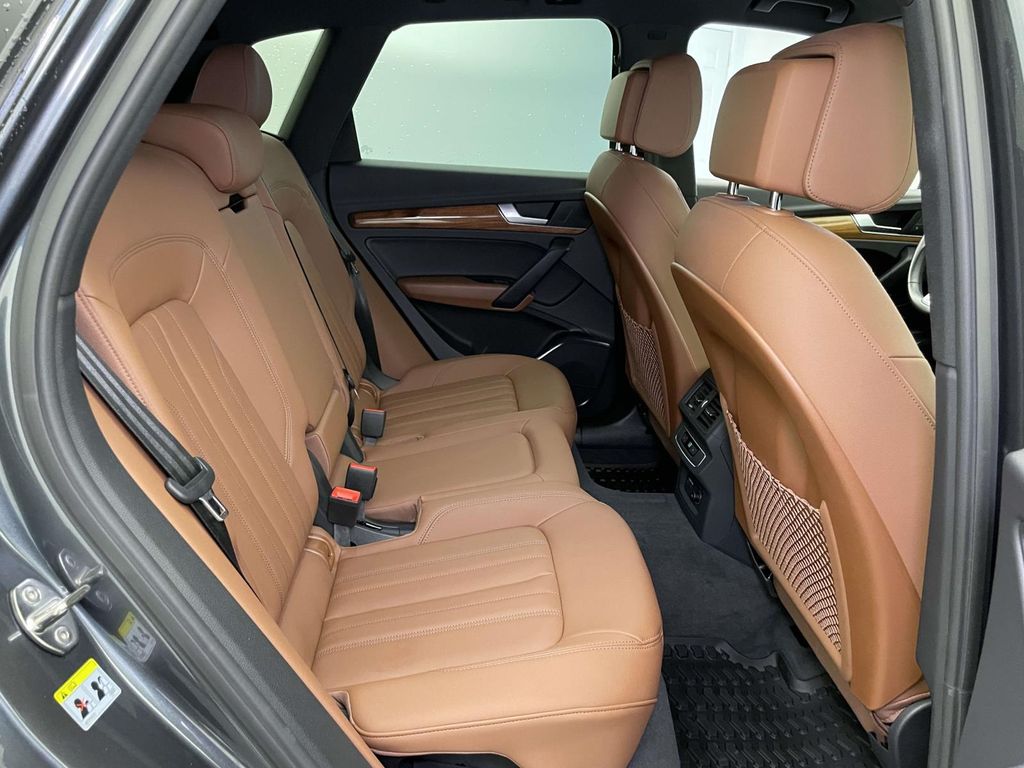 2023 Audi Q5 45 S line Premium photo 19