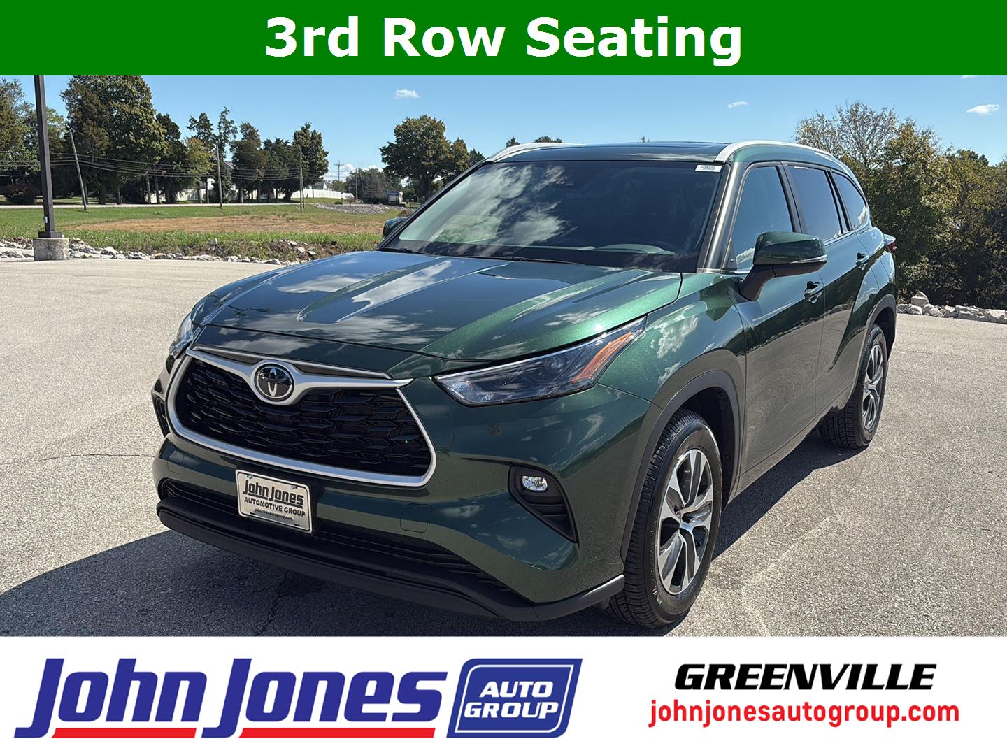 2024 Toyota Highlander XLE's photo