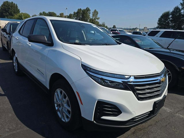 2022 Chevrolet Equinox LS photo 4