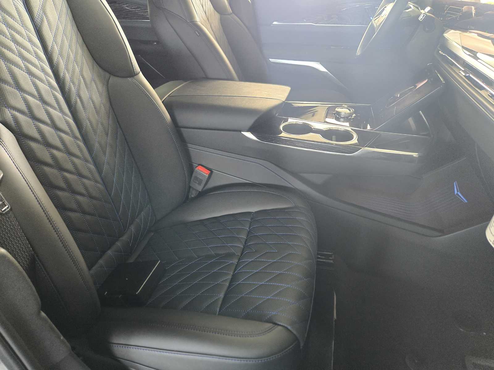 2026 Cadillac Escalade IQ Sport photo 7
