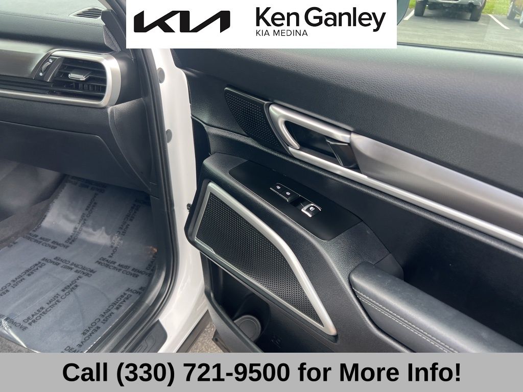 2023 Kia Telluride LX photo 55