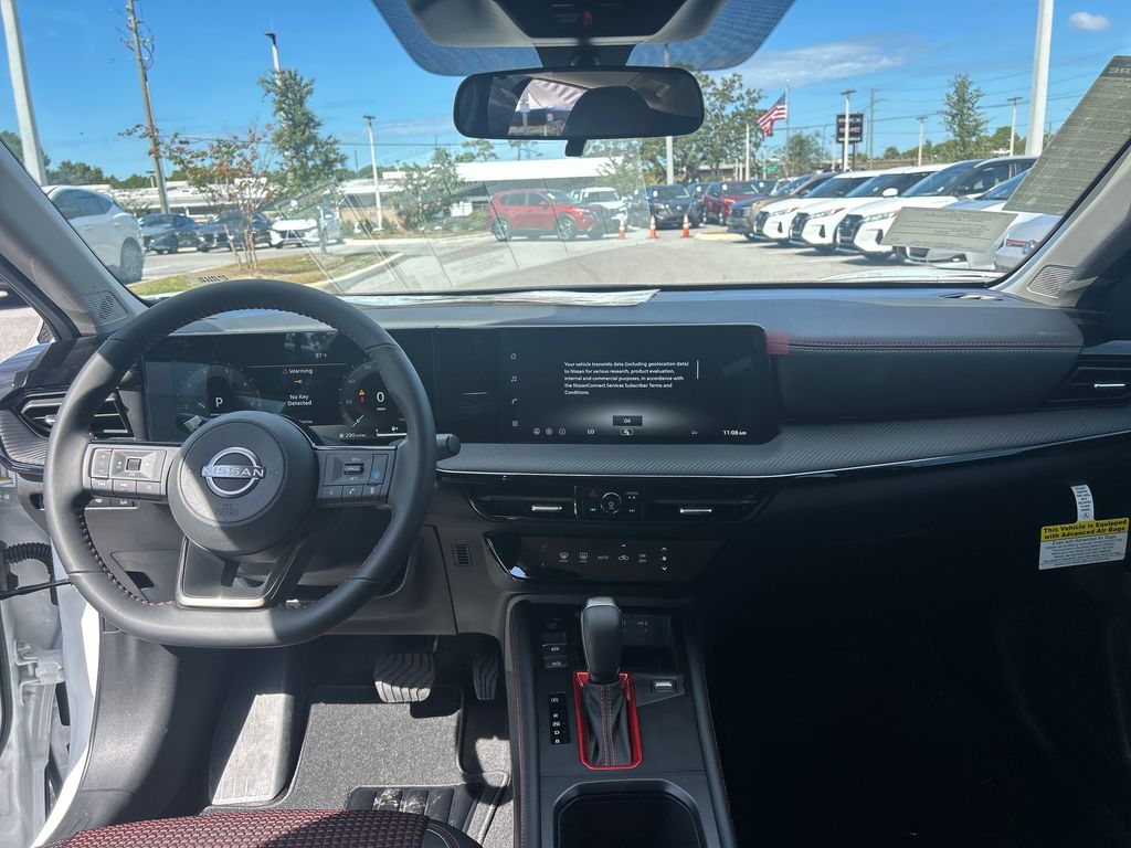 2026 Nissan Kicks SR photo 18