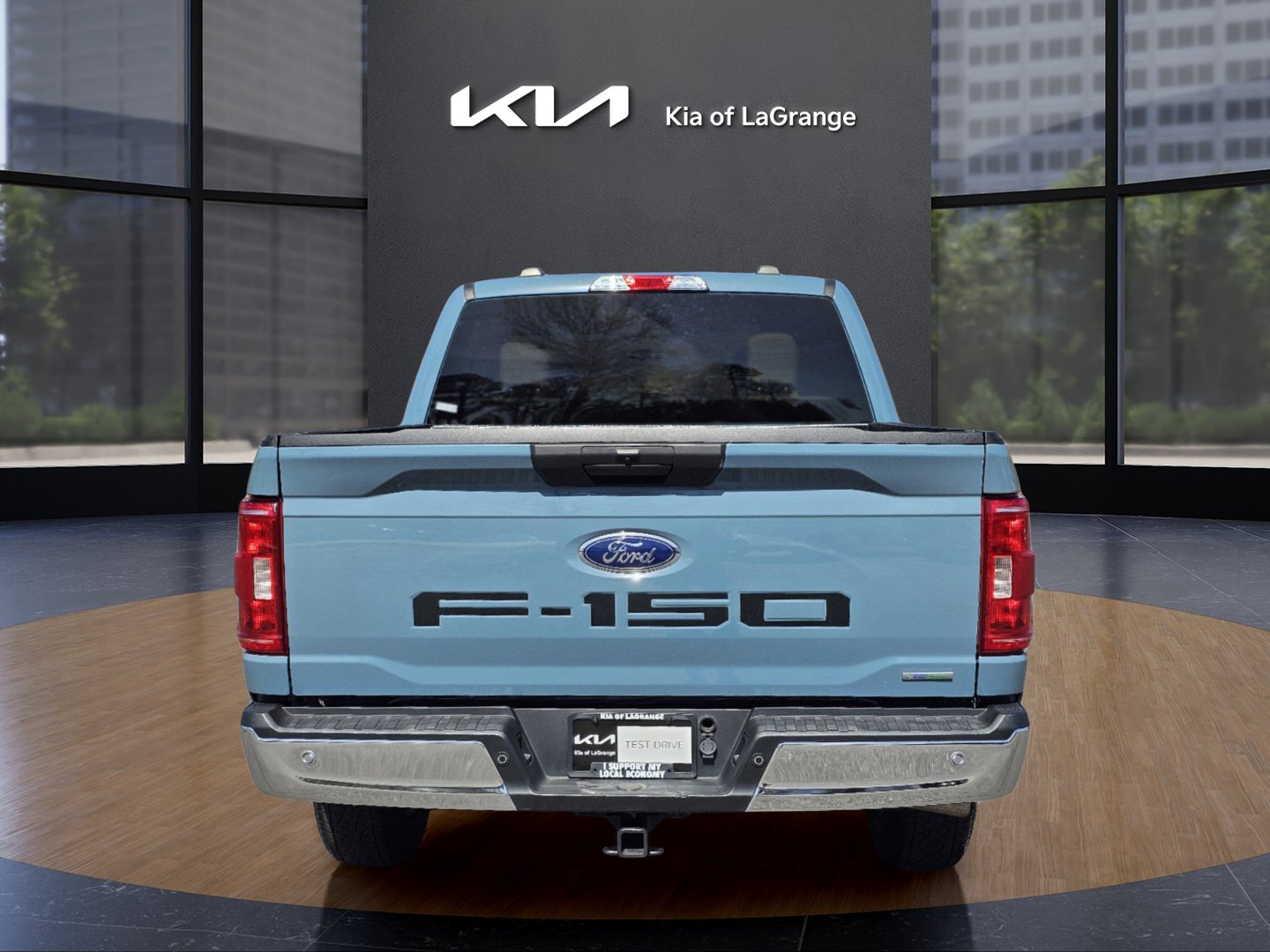 2023 Ford F-150 XLT photo 8