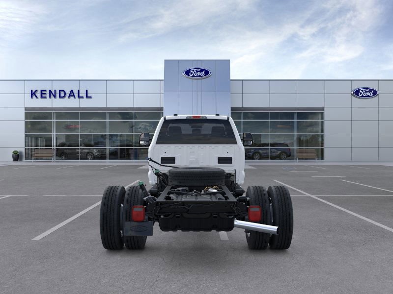 2026 Ford F-600 photo 4