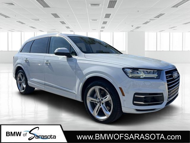 2019 Audi Q7 Prestige's photo