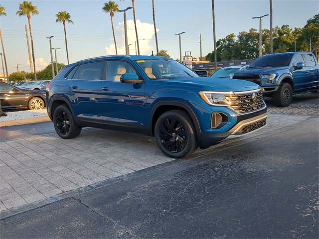 2026 Volkswagen Atlas Cross Sport SE Technology photo 2
