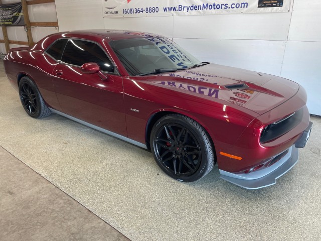 2018 Dodge Challenger R/T photo 2