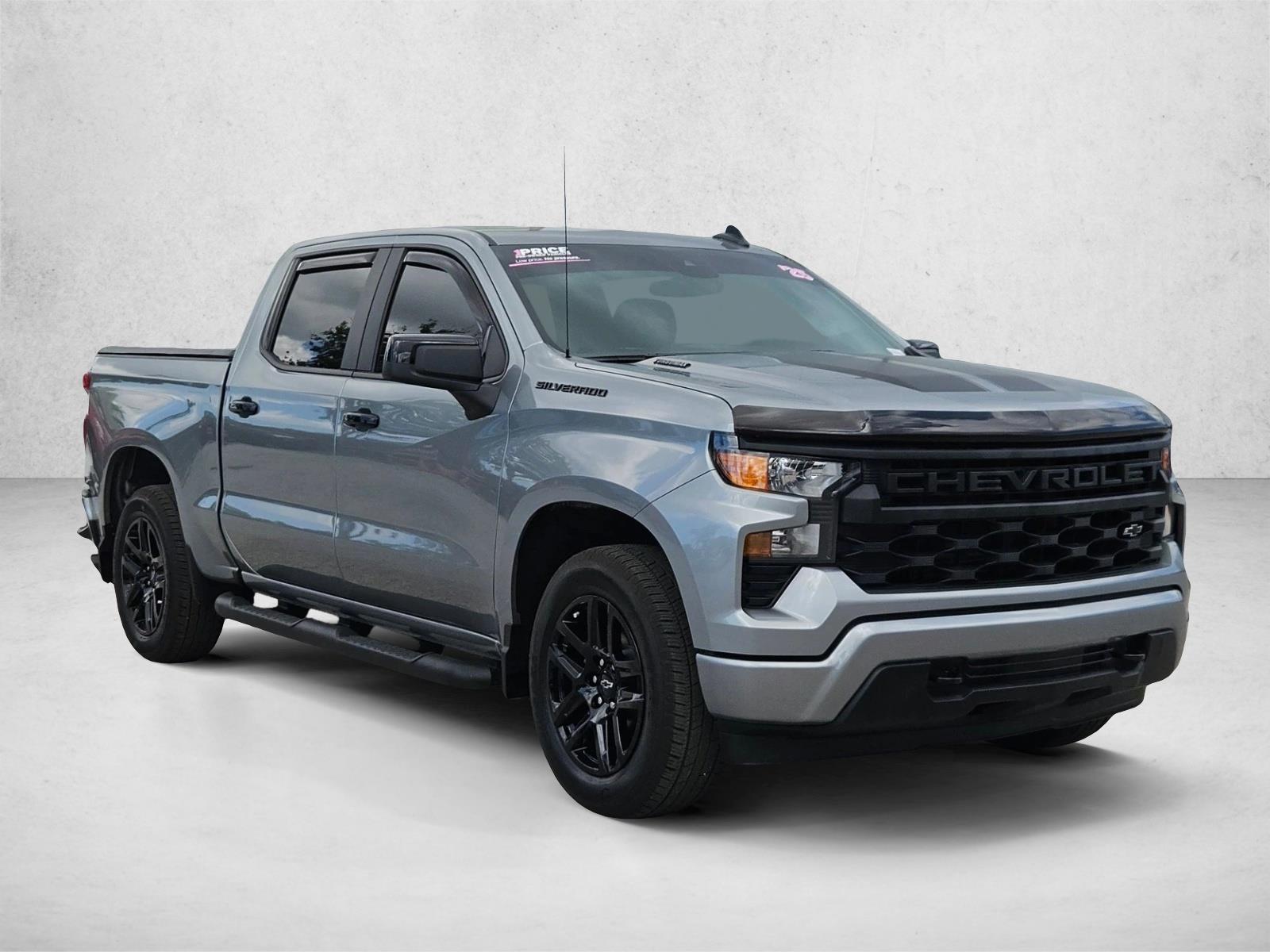 2025 Chevrolet Silverado 1500 Custom Rally Edition photo 3