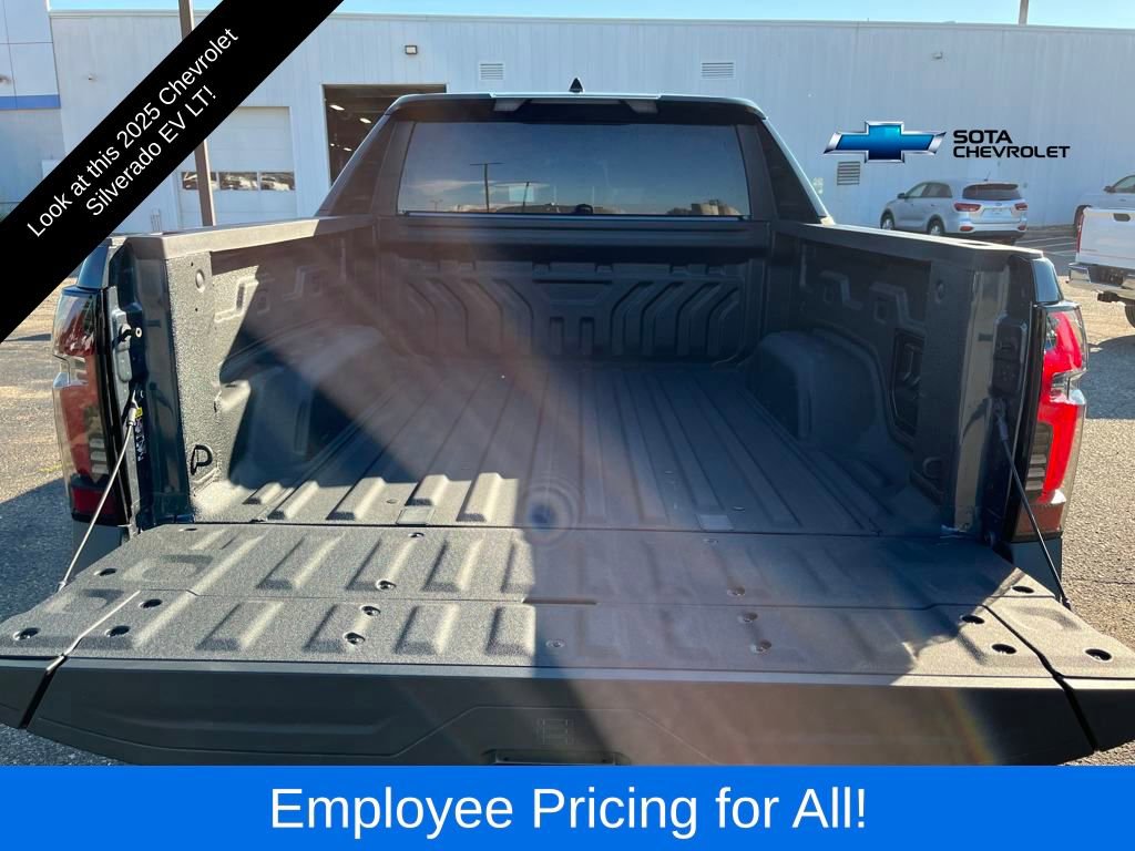 2025 Chevrolet Silverado EV LT photo 22