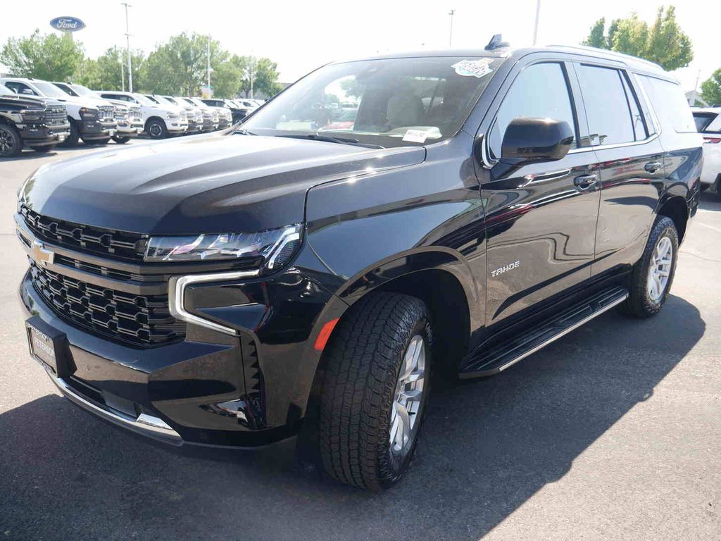 2022 Chevrolet Tahoe LS photo 3