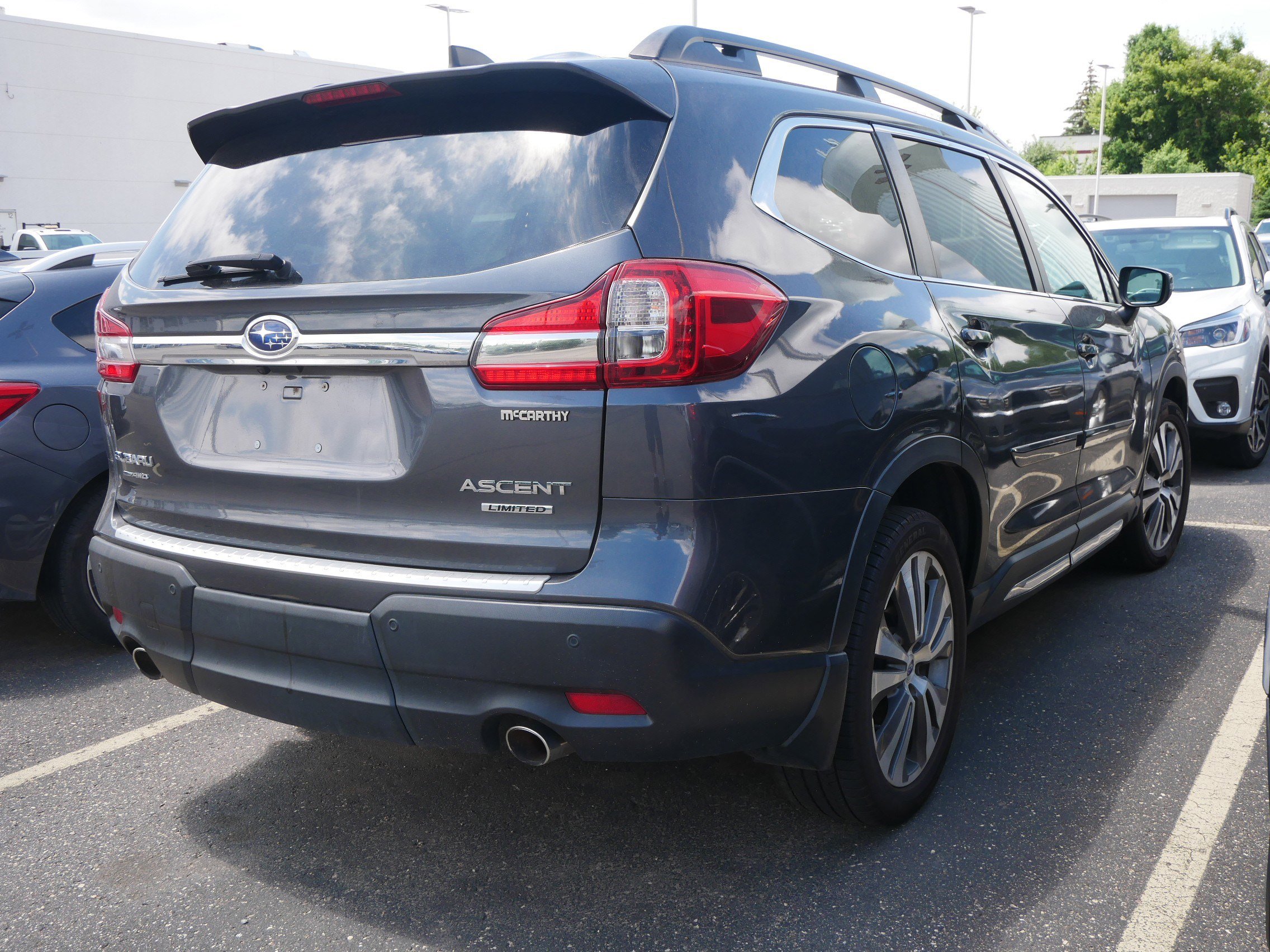 2021 Subaru Ascent Limited photo 3