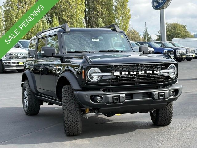 2025 Ford Bronco Badlands photo 3