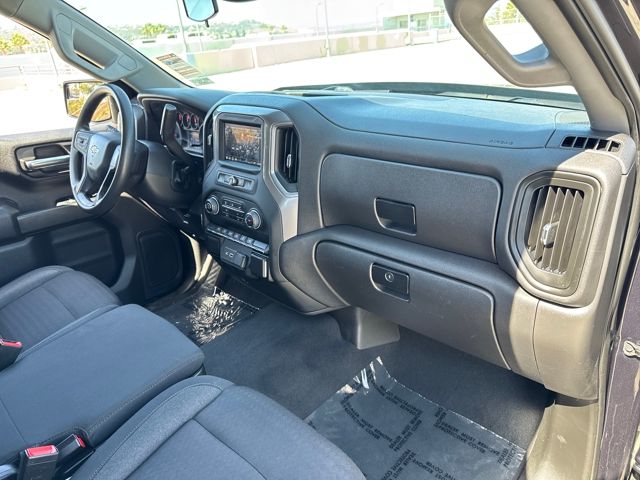 2023 Chevrolet Silverado 1500 Custom photo 19