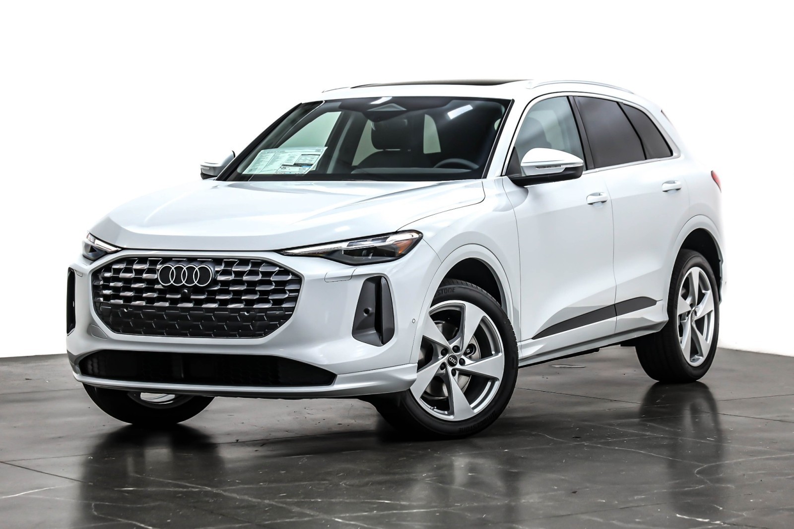 2025 Audi New Q5 Premium Plus's photo