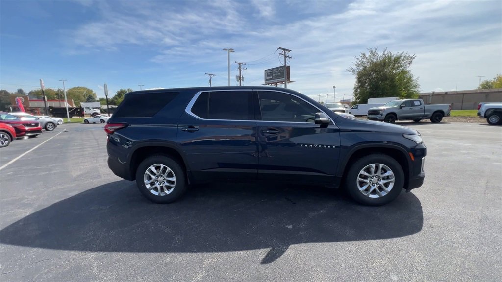 2023 Chevrolet Traverse LS photo 7