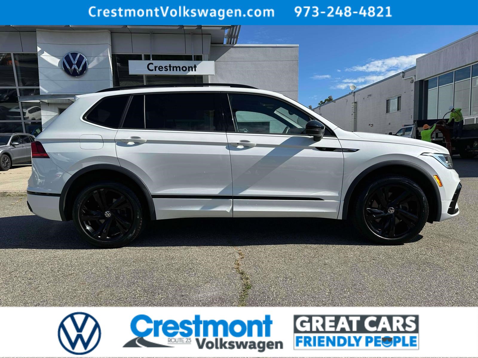 2023 Volkswagen Tiguan SE R-Line Black photo 2