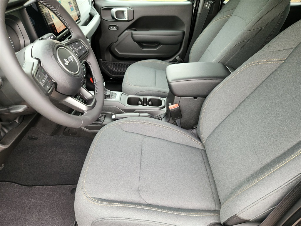 2025 Jeep Wrangler Sport S photo 12