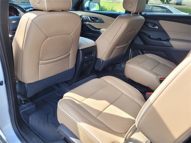 2023 Chevrolet Traverse Premier photo 20