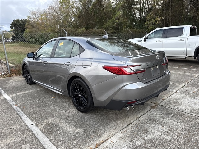 2025 Toyota Camry LE photo 2