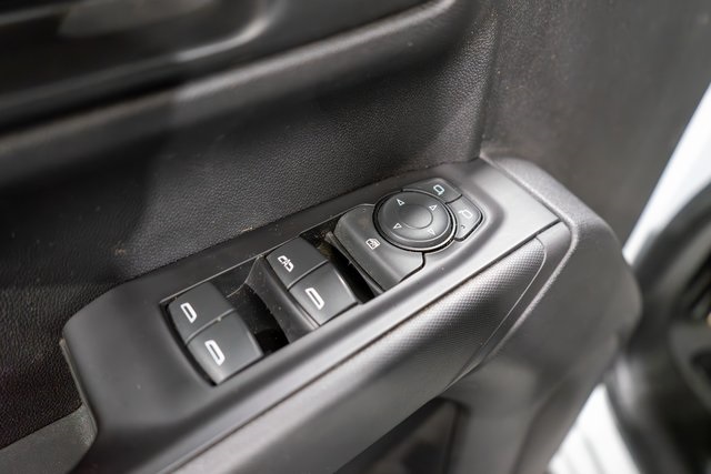 2019 Chevrolet Silverado 1500 Custom photo 11
