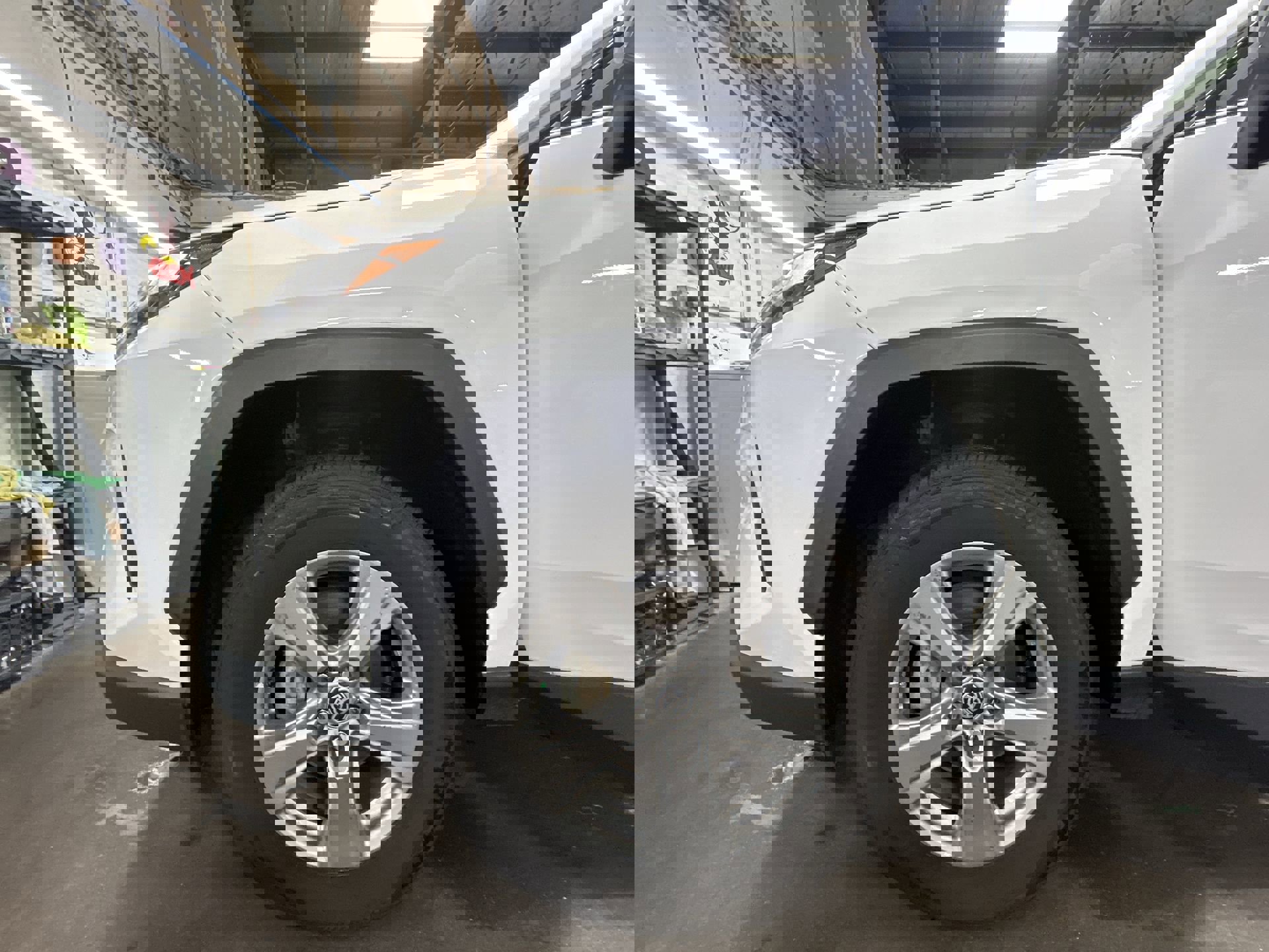 2022 Toyota RAV4 Hybrid XLE photo 27
