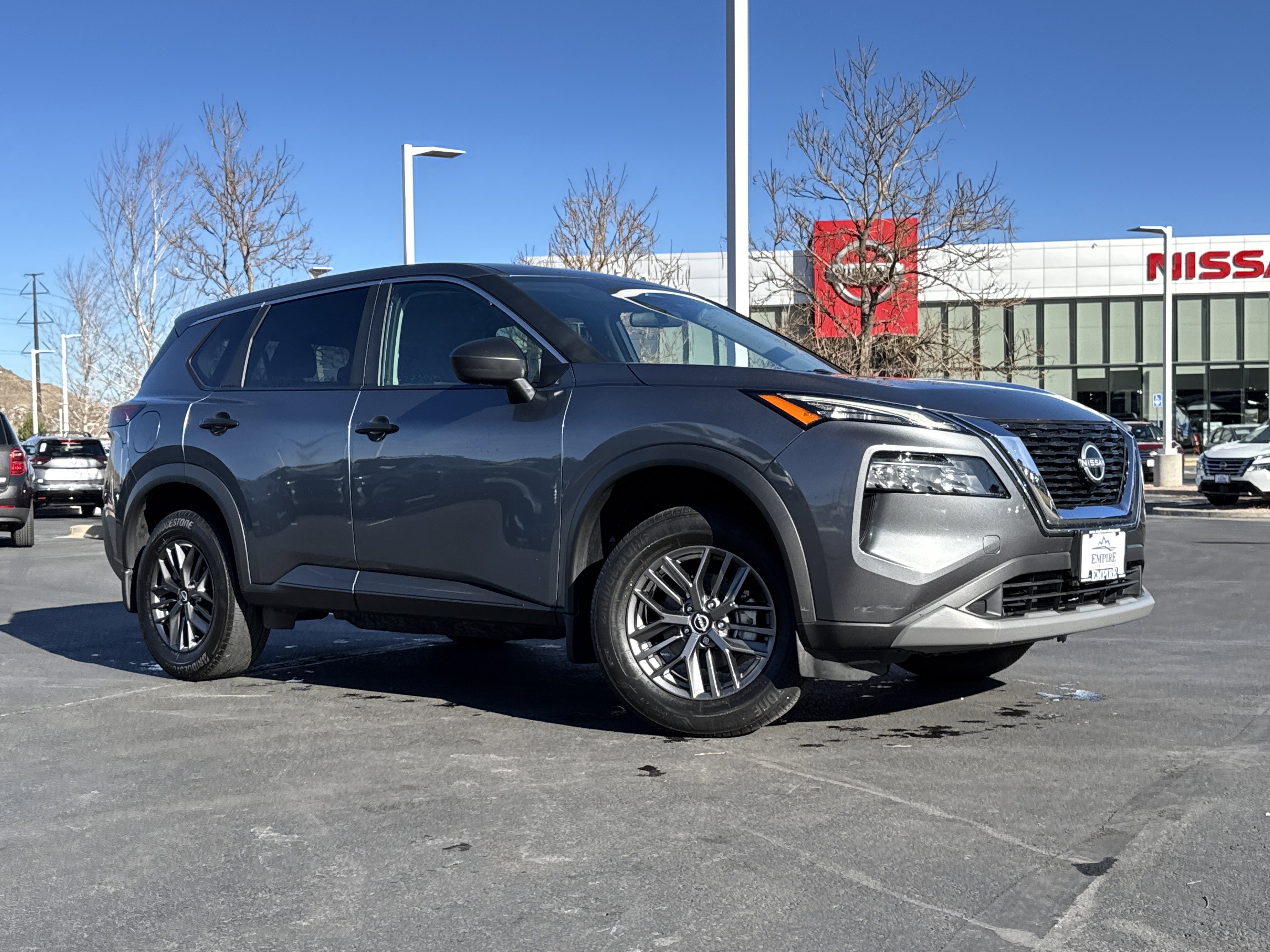 2023 Nissan Rogue S's photo