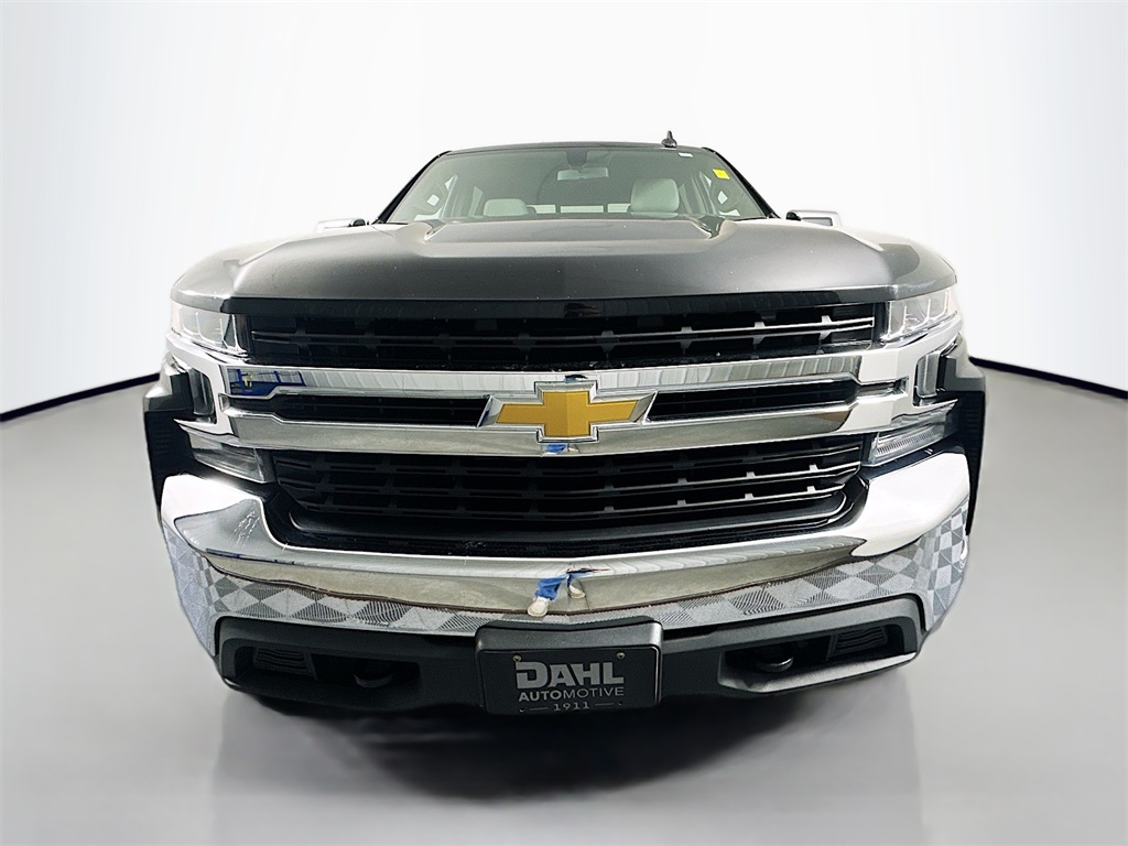 2020 Chevrolet Silverado 1500 LT photo 2
