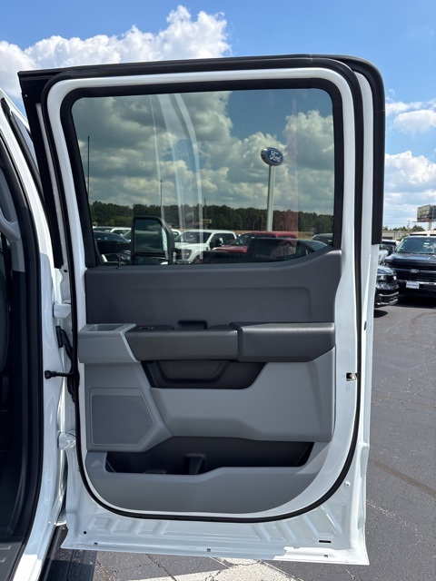 2026 Ford F-350 XL photo 39