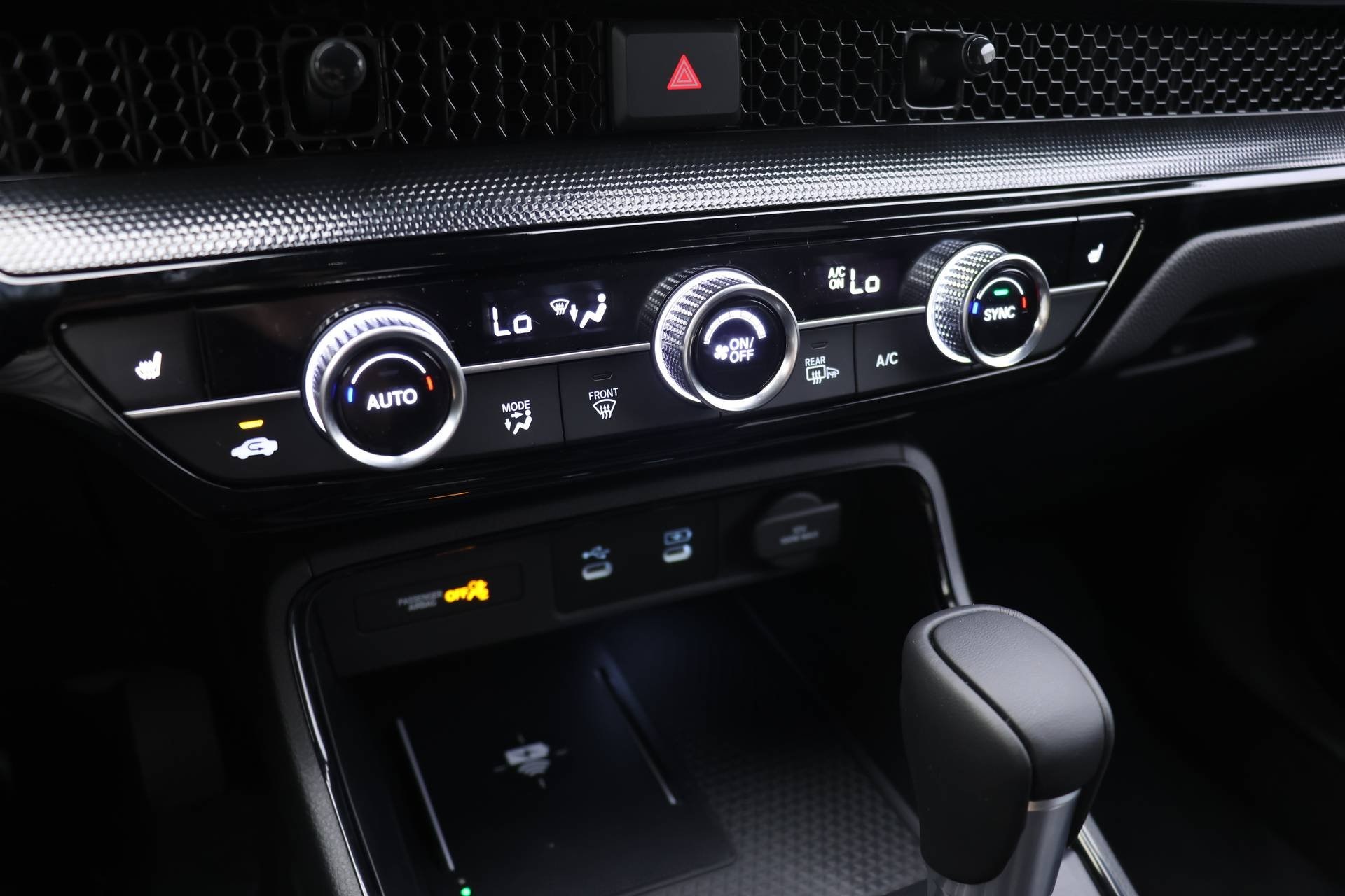 2026 Honda CR-V Hybrid Sport Touring photo 4