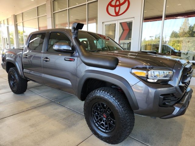 2021 Toyota Tacoma TRD Pro photo 2