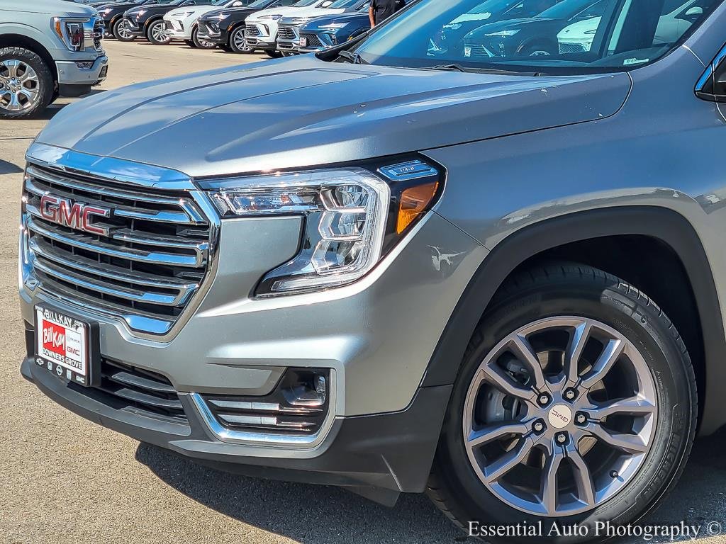 2023 Gmc Terrain SLT photo 2