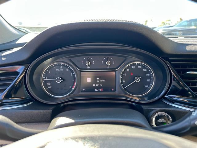 2018 Buick Regal TourX Essence photo 11