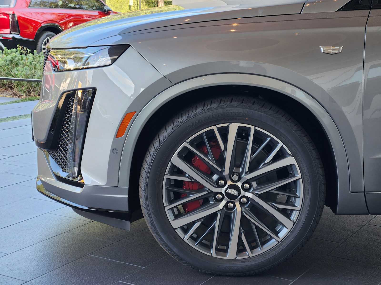 2025 Cadillac XT6 Sport photo 4