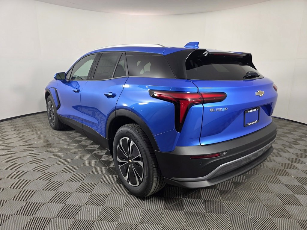 2025 Chevrolet Blazer EV photo 3