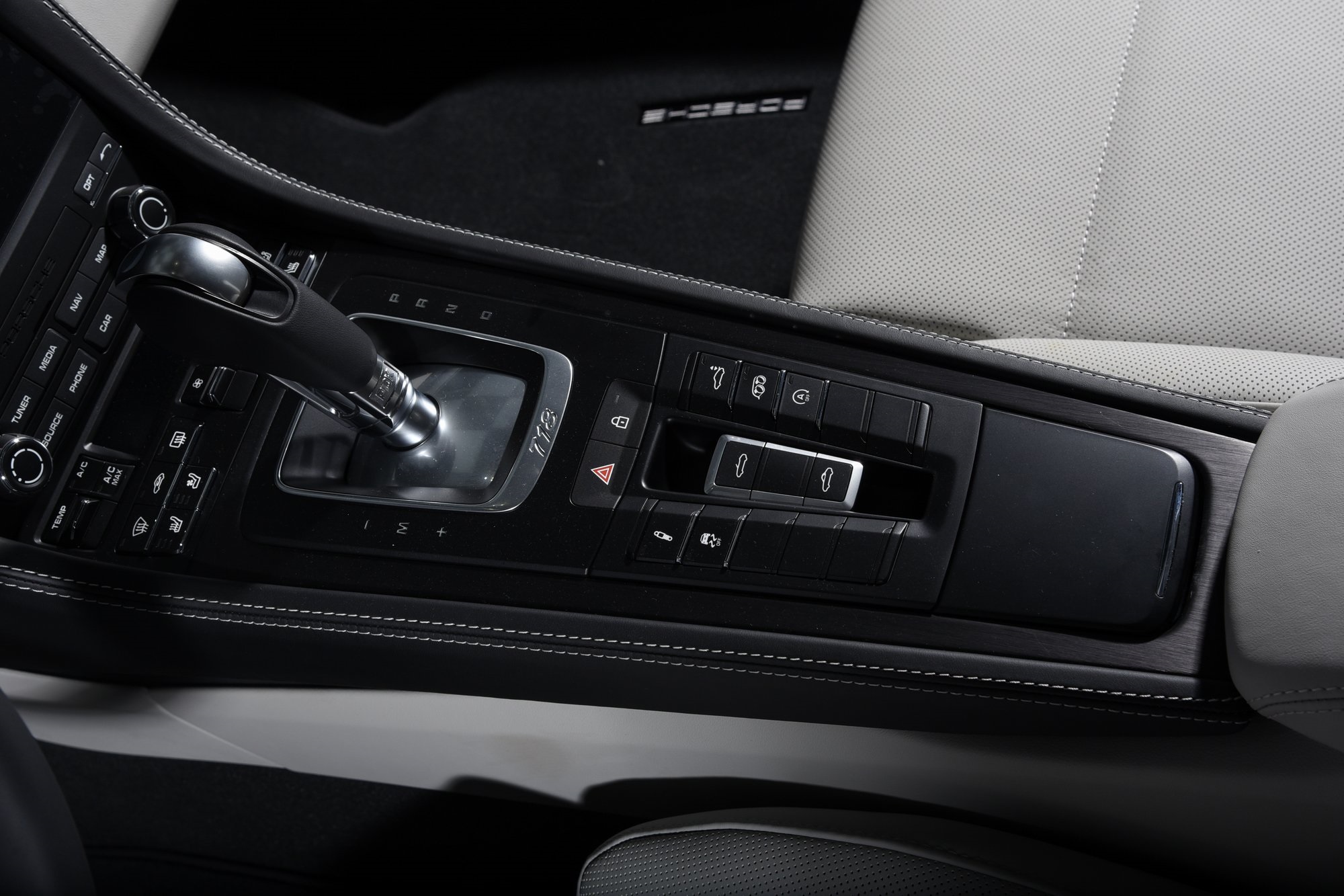 2025 Porsche Boxster GTS 4.0 photo 25