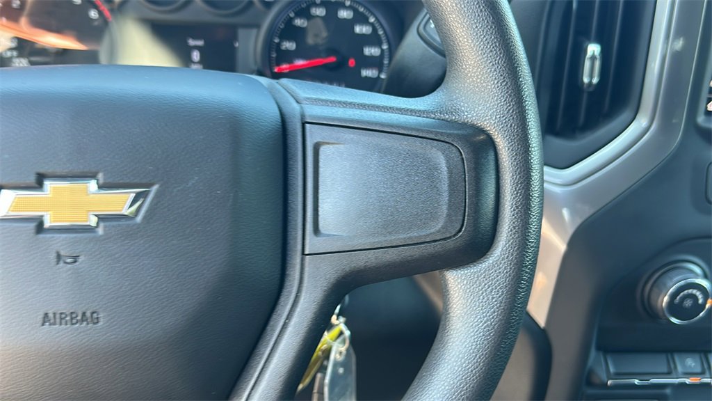 2021 Chevrolet Silverado 1500 Custom photo 30