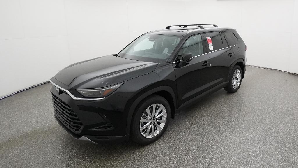 2026 Toyota Grand Highlander Platinum's photo