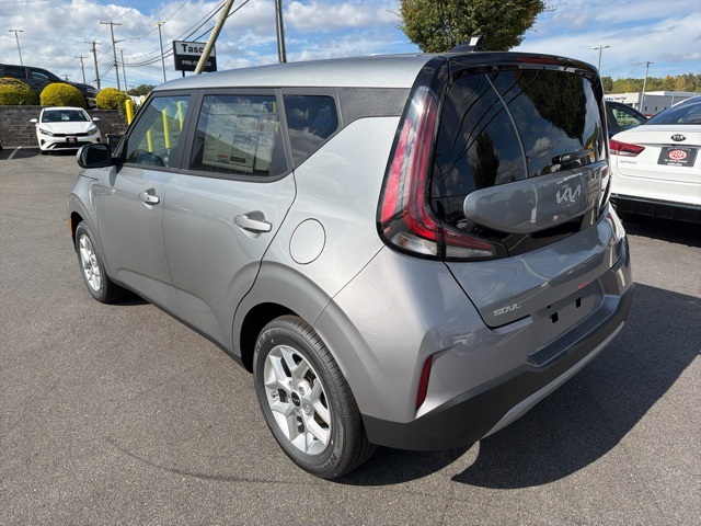 2025 Kia Soul S photo 4